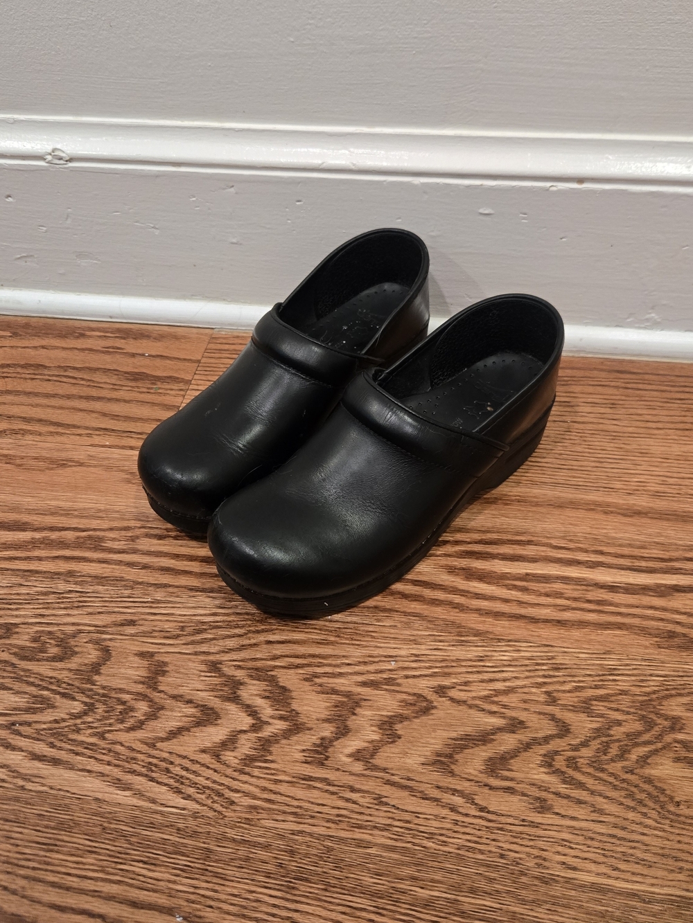 Dansko Professional Black Leather Work Clogs